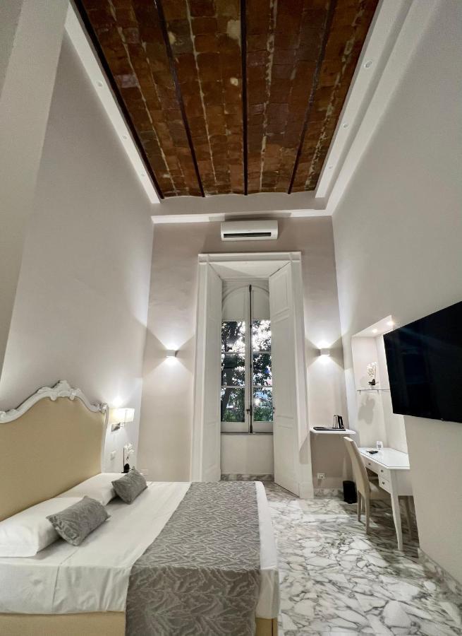 Miluar Luxury B&B - Vanvitelli Napels Buitenkant foto