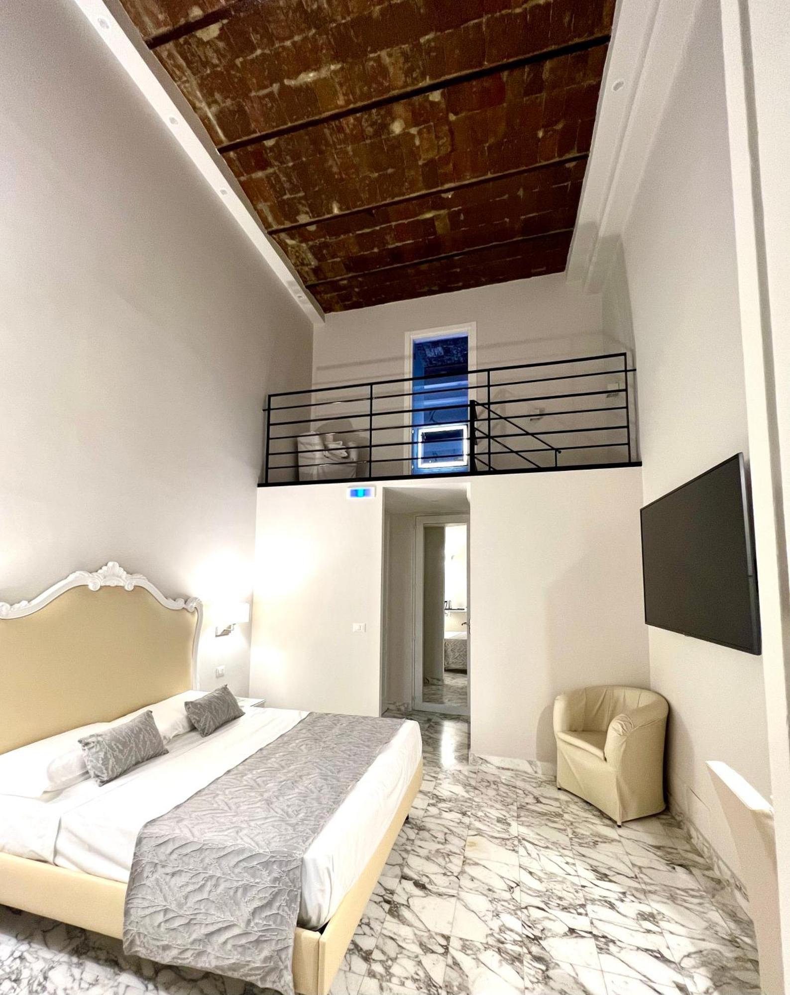 Miluar Luxury B&B - Vanvitelli Napels Buitenkant foto