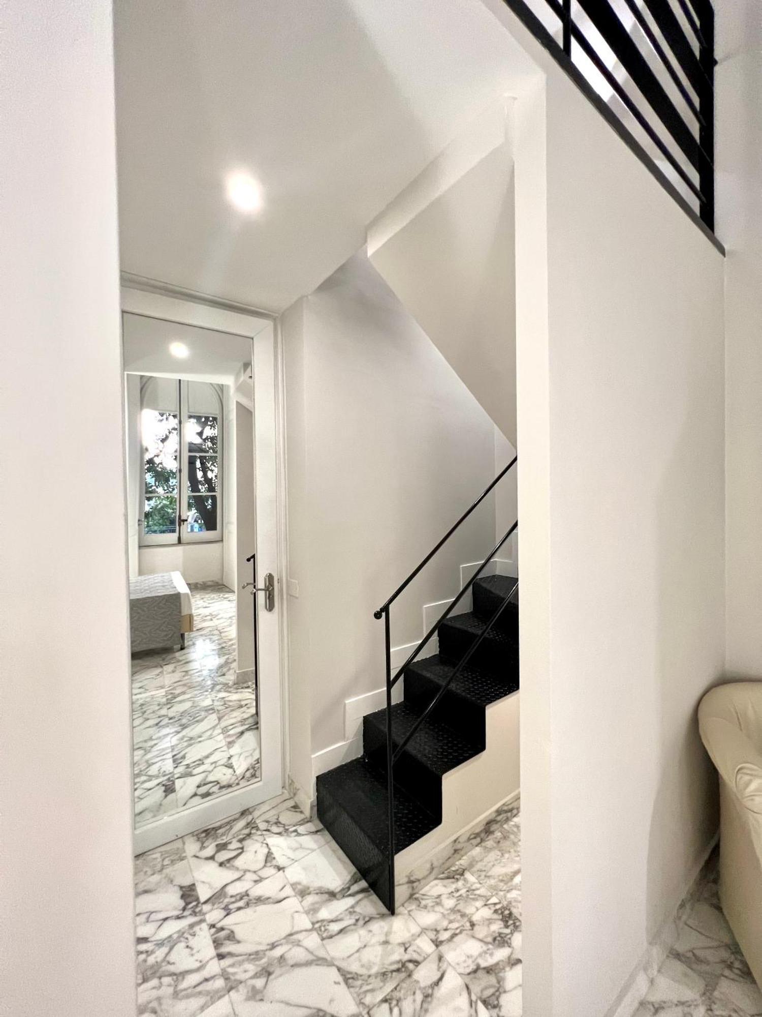 Miluar Luxury B&B - Vanvitelli Napels Buitenkant foto