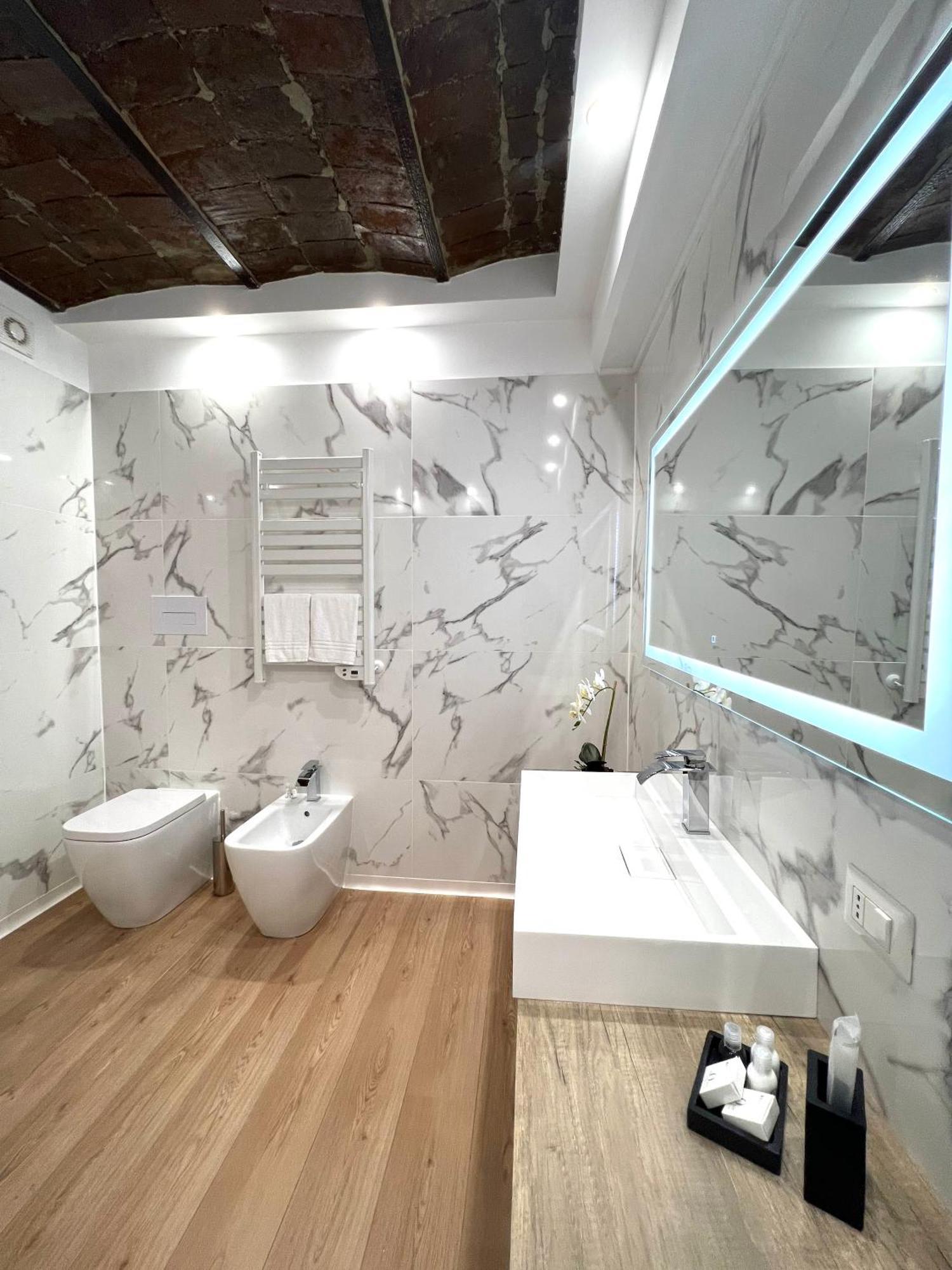 Miluar Luxury B&B - Vanvitelli Napels Buitenkant foto