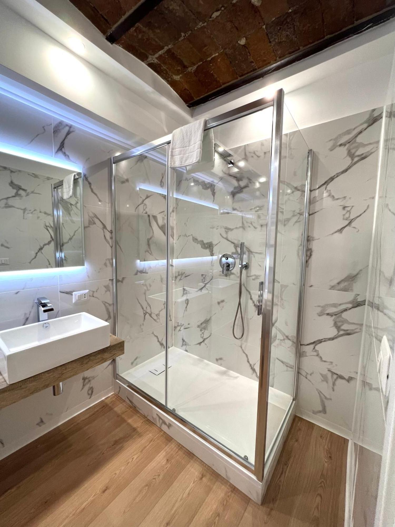 Miluar Luxury B&B - Vanvitelli Napels Buitenkant foto